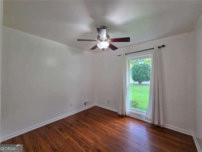 Building Photo - 762 Lancelot Dr