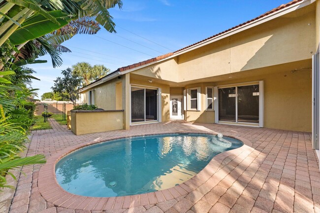 Building Photo - 8085 Saw Palmetto Ln