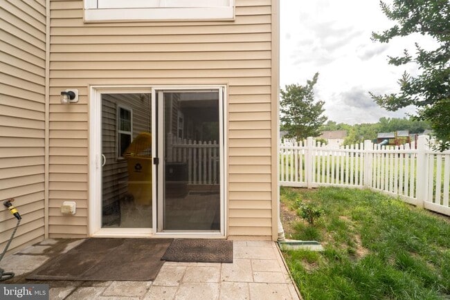 Building Photo - 405 Ocracoke Wy