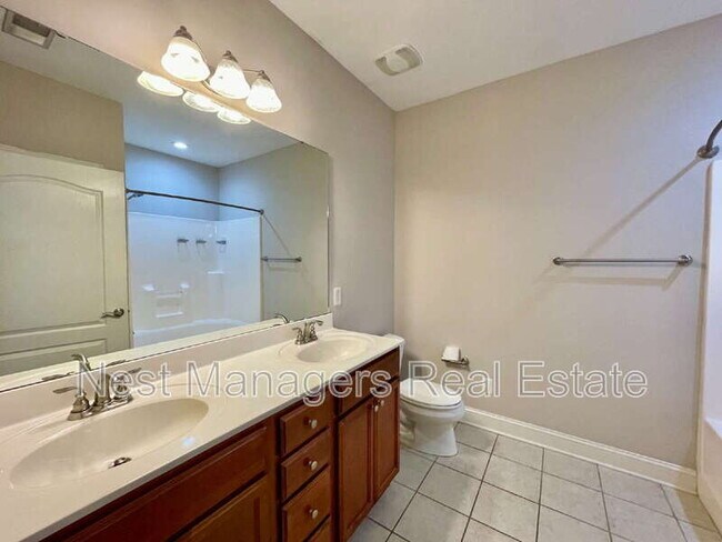 Building Photo - 206 Fountainhead Ln