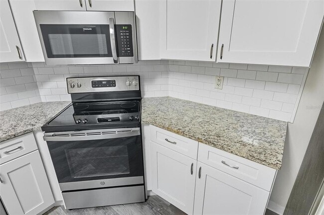 Building Photo - 120 Coral Reef Ct N