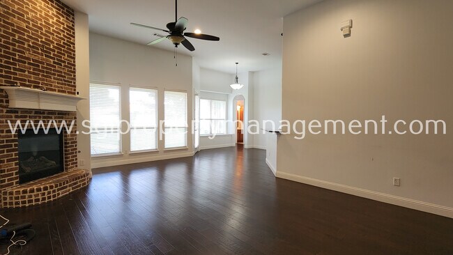 Building Photo - 406 Running Bear Ct