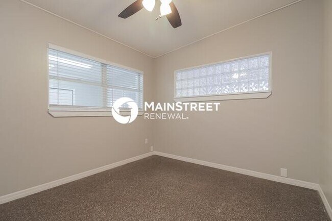 Building Photo - 3 Bedroom Pet-Friendly Home in Orlando, FL...