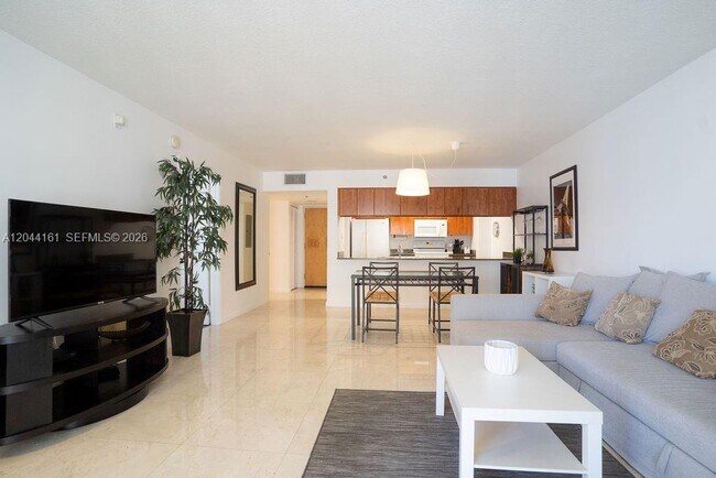 Building Photo - 1200 Brickell Bay Dr