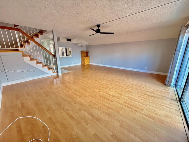 Building Photo - 7361 SW 26th Ct