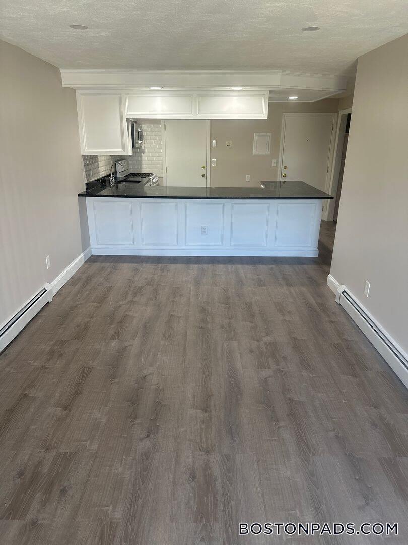 Building Photo - 13 Kenmar Dr