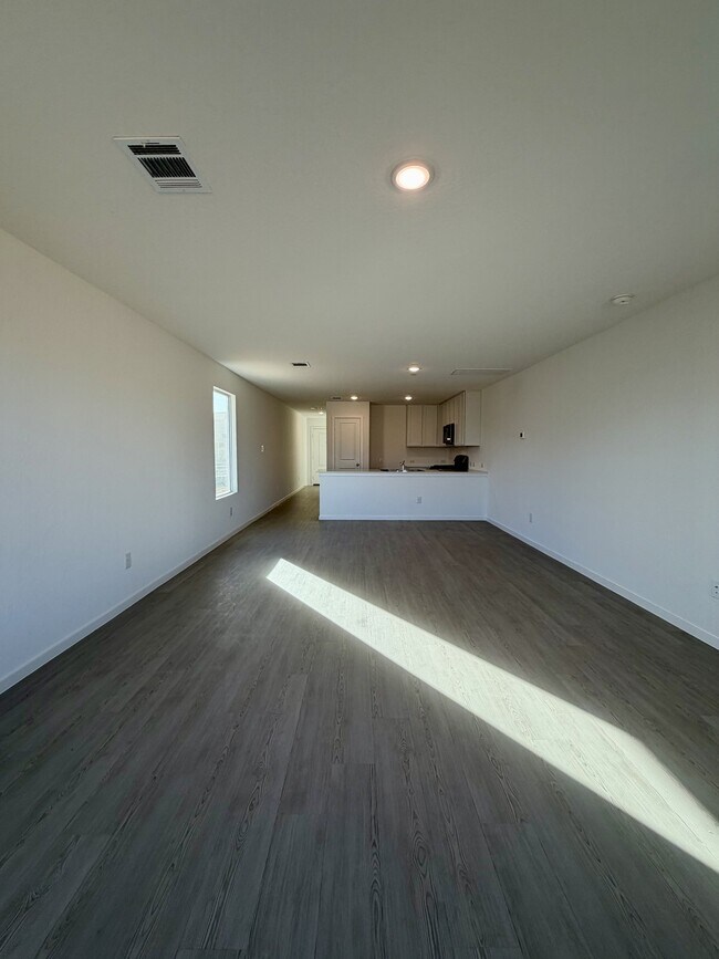 Building Photo - 14536 Azzurro Stone