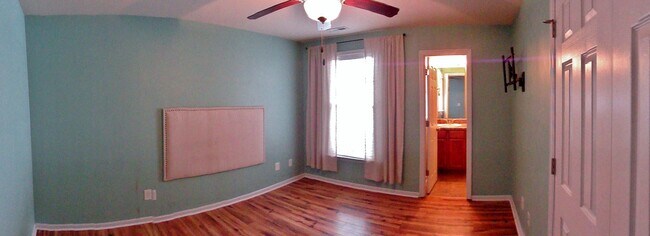 Building Photo - End Unit with Lots of Upgrades!