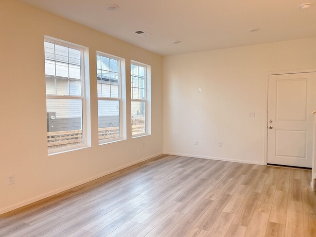 Building Photo - 6278 N Nepal Ct