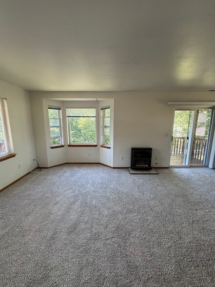 LR/DR - 2210 Xenia St
