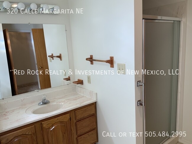 Building Photo - Single story 3BR/2BTH in Los Lunas!