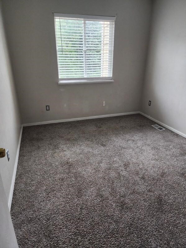 Building Photo - 3483 Foxridge Dr