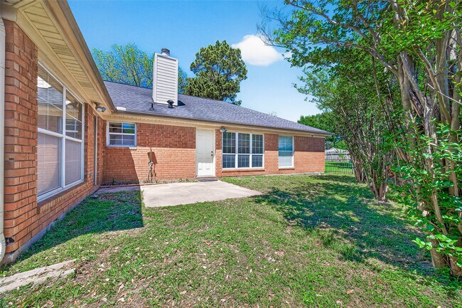 Building Photo - 3506 Doherty Pl