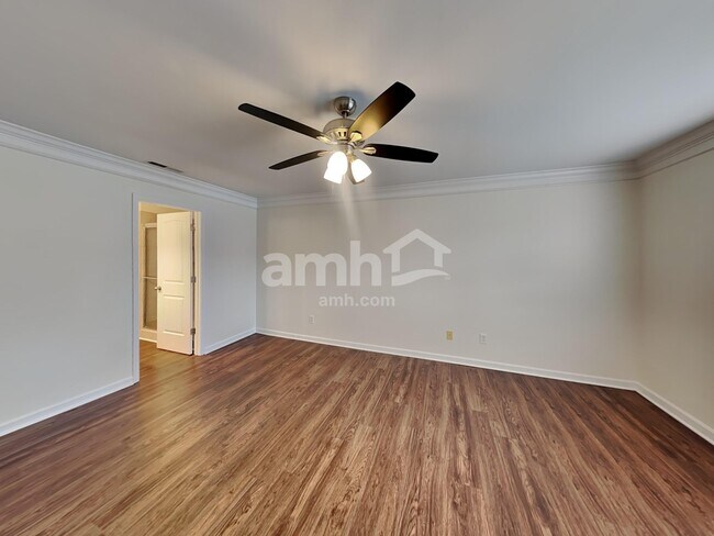 Building Photo - 3318 Diamond Ct