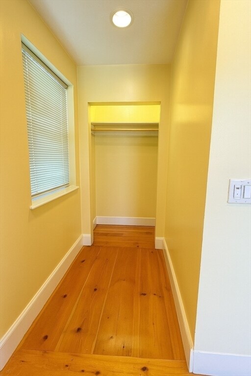 Building Photo - 2 Centre St Terrace