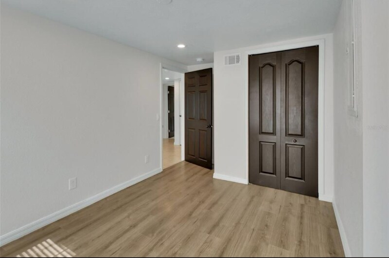 Building Photo - 506 N Stone St