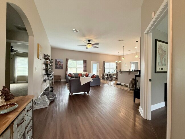 Building Photo - 202 Starfish Rd