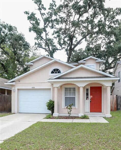 Primary Photo - 835 McFall Ave