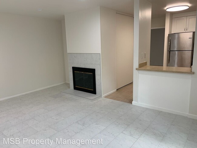 Building Photo - 1 br, 1 bath House - 375 Camelback Road, U...