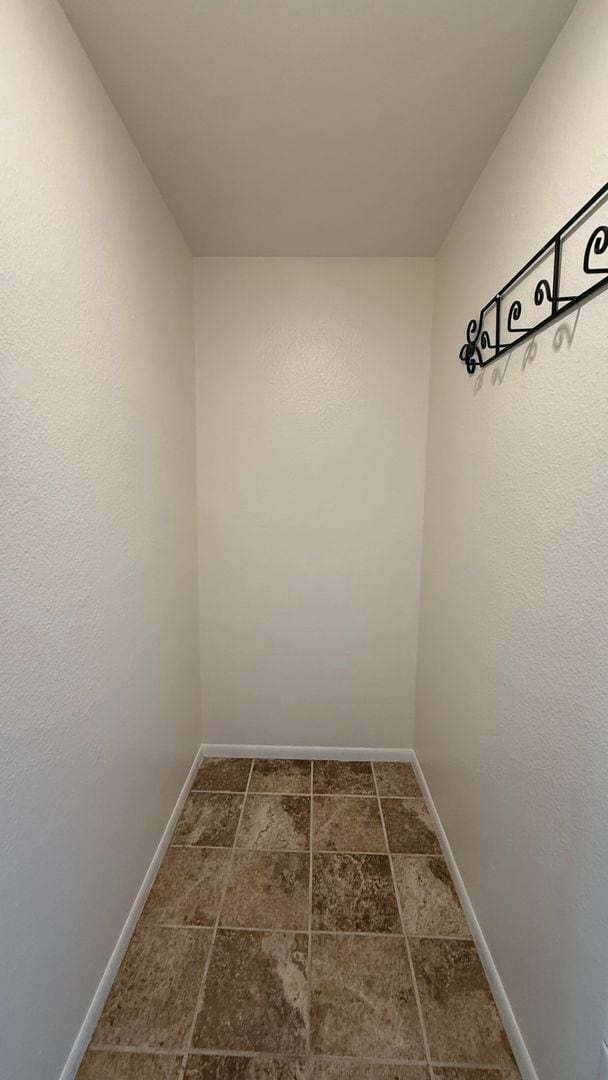 Building Photo - Spunky 3 bedroom 2.5 bath condo near JBER ...