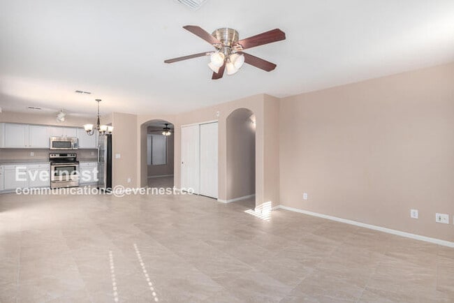 Building Photo - 42581 W Michaels Dr