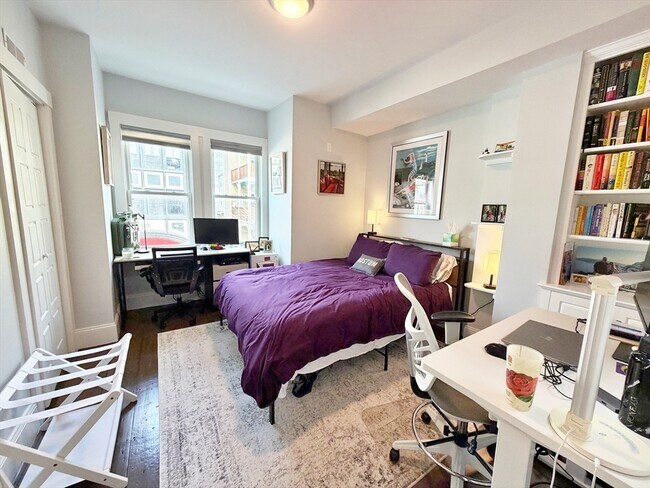 Building Photo - 63 Marion St