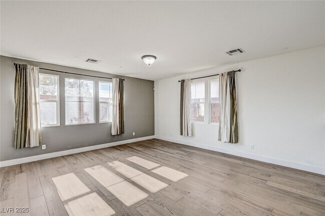 Building Photo - 6935 Galeria Posada Ave