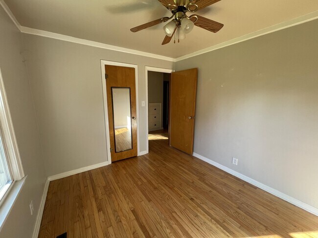 Building Photo - 395 Schooley Dr