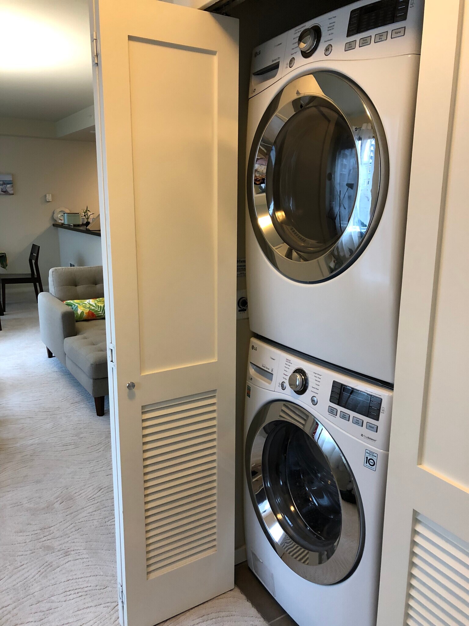Washer & Dryer - 81 Clay St