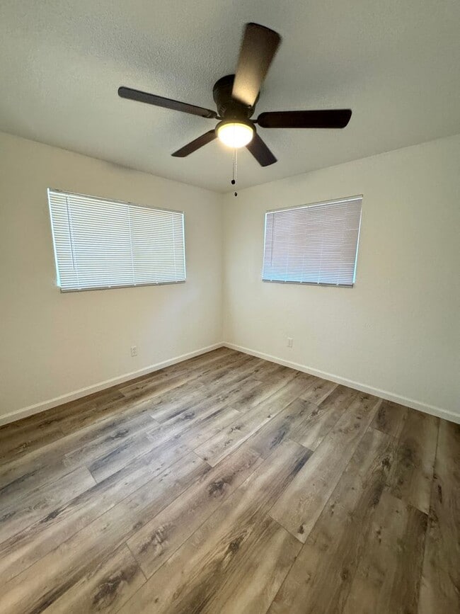 Building Photo - Interior Newly Remodeled - 1 bedroom 1 bath For Rent in Dos Palos