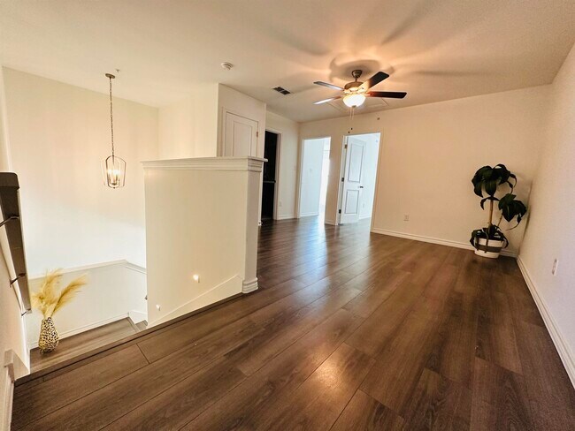 Building Photo - 9909 Bijan Dr