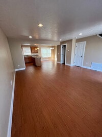 Building Photo - 1116 10th Ave NW