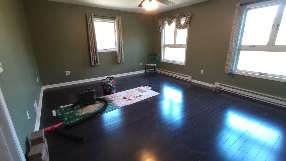 Building Photo - 103 Arapaho Trl