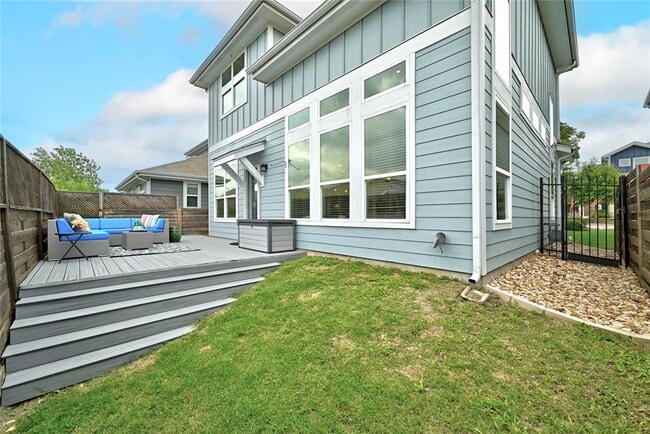 Building Photo - 7308 Oberon St