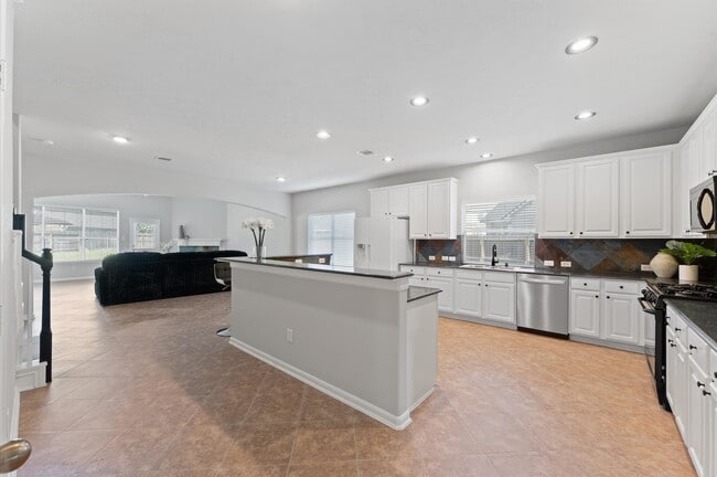 Building Photo - 8523 Sweetstone Field Ct