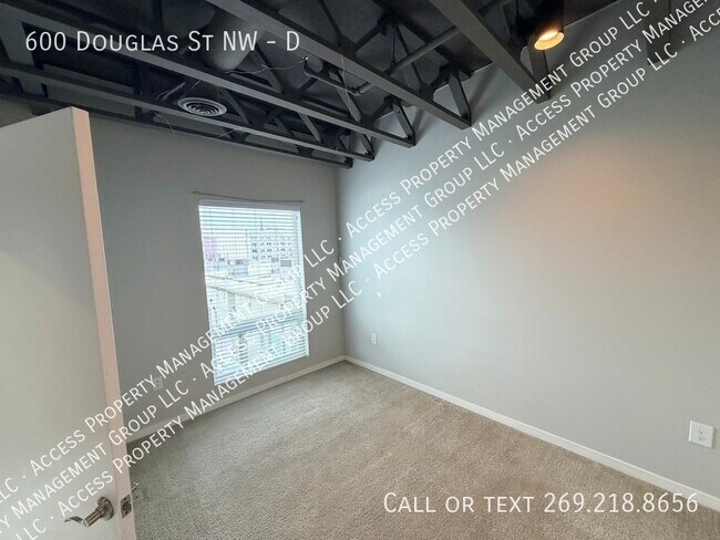 Building Photo - 600 Douglas St NW