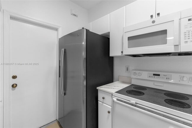 Building Photo - 3812 SW 171st Terrace