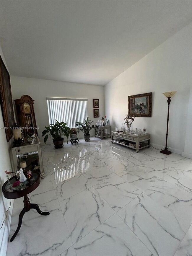 Building Photo - 16620 SW 101st Terrace