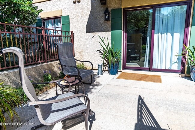 Building Photo - 955 Registry Blvd