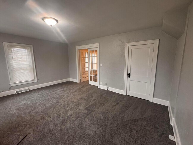 Building Photo - 79 W Cherry St