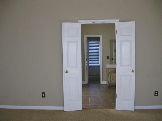 Building Photo - 5465 Derby Chase Ct