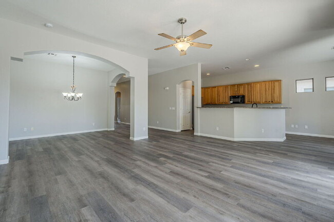Building Photo - 2951 E Riviera Pl