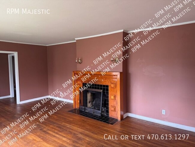 Building Photo - 5247 Scofield Rd