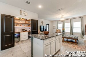 Building Photo - 7919 Deepwell Dr