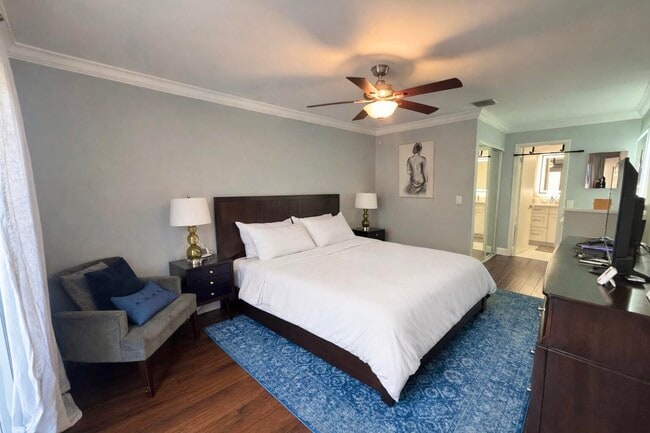 Building Photo - 7174 Sportsman Dr