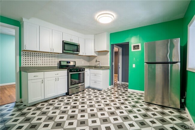 Building Photo - 312 Eastern Ave