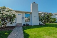 Building Photo - 1418