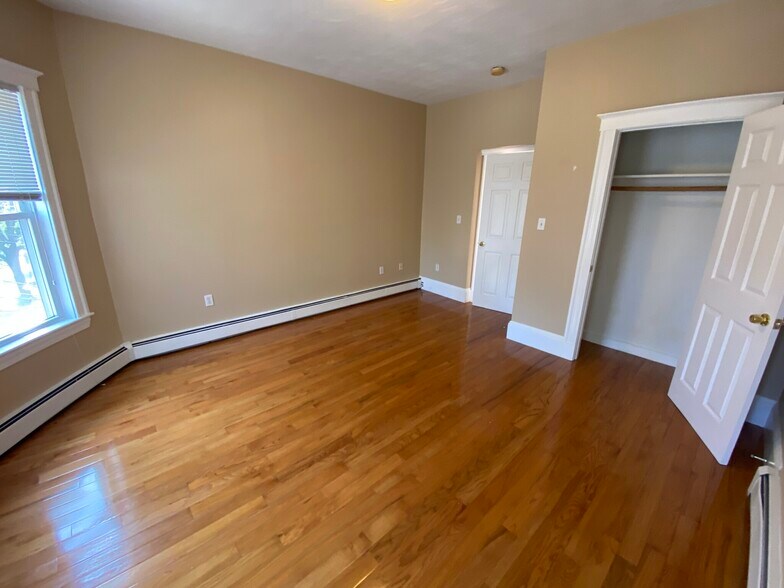 Building Photo - 106 Glenwood Rd