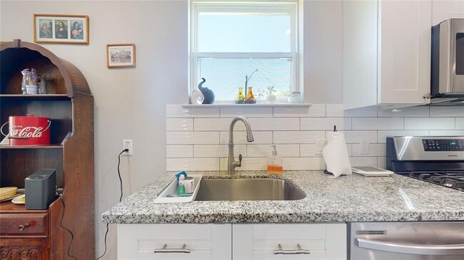 Building Photo - 1201 Northwood St