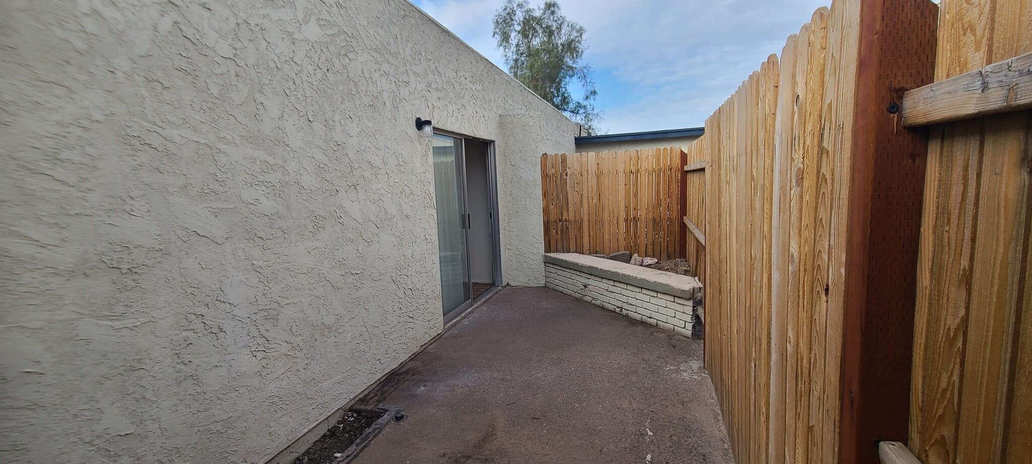 Building Photo - 1535 E 29th Ave